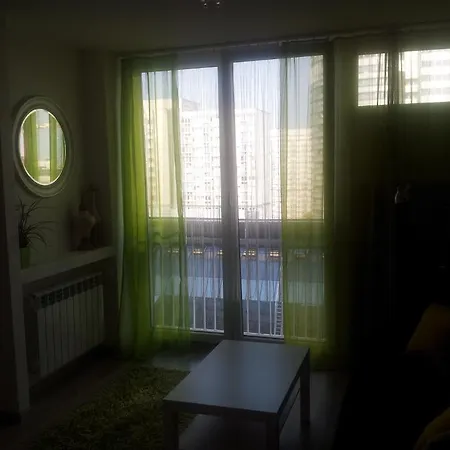 Atrium Apartment *